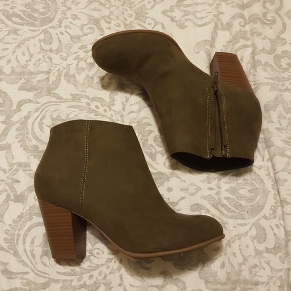 Old Navy Shoes - Old Navy Booties